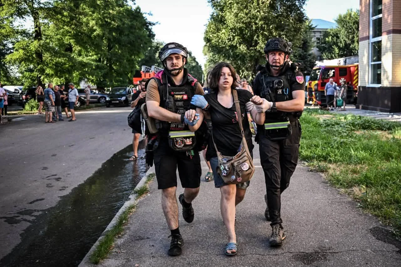 Супровід цивільної людини
